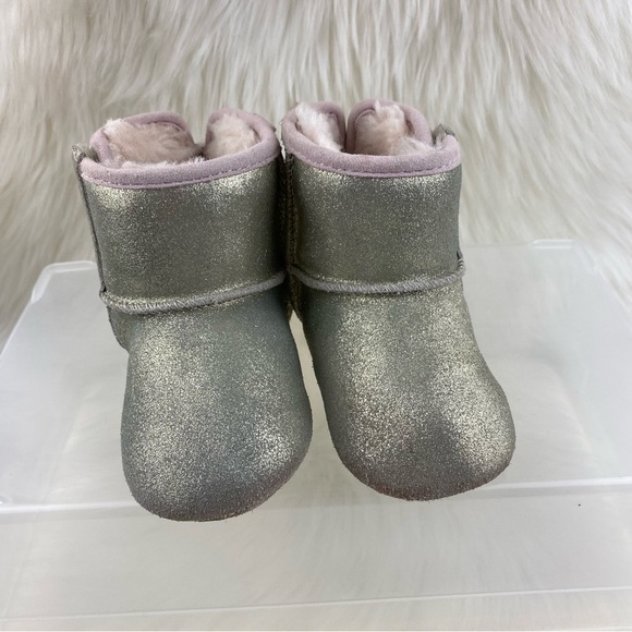 UGG WINTER BOOTS - Picture 1 of 9